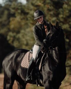 Trygg og allsidig spranghest for ryttere på høyt nivå